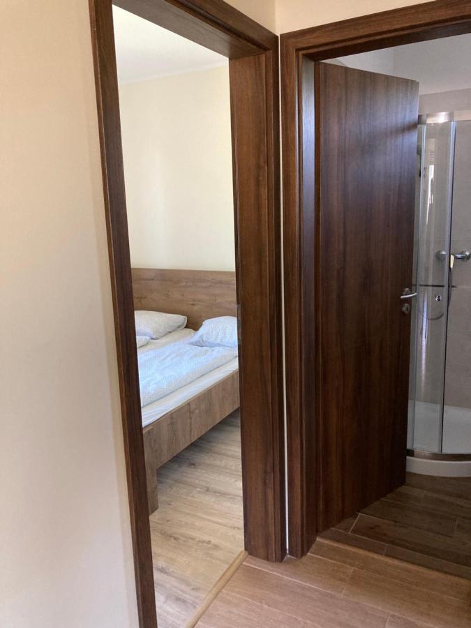 Konrad Apartman Villa Balatonmáriafürdő Eksteriør bilde