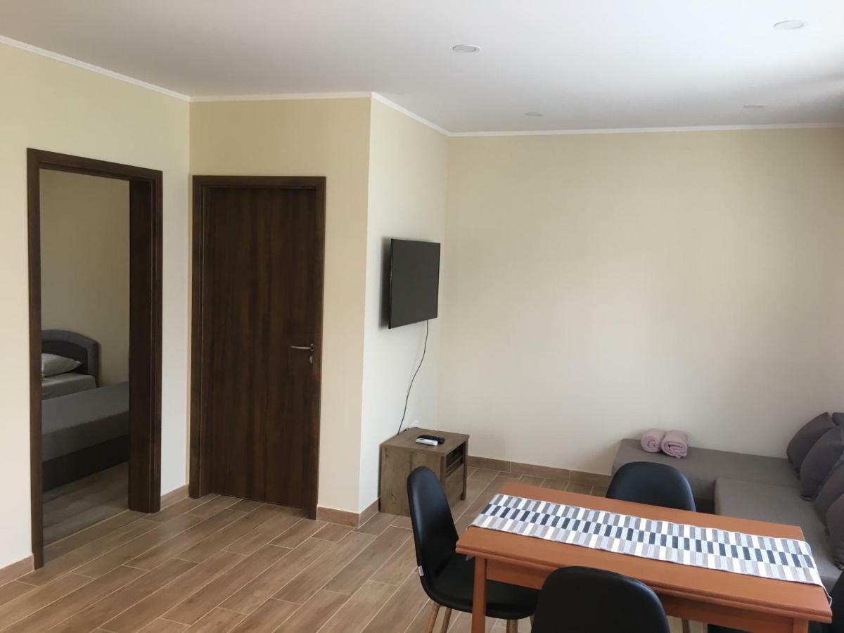 Konrad Apartman Villa Balatonmáriafürdő Eksteriør bilde
